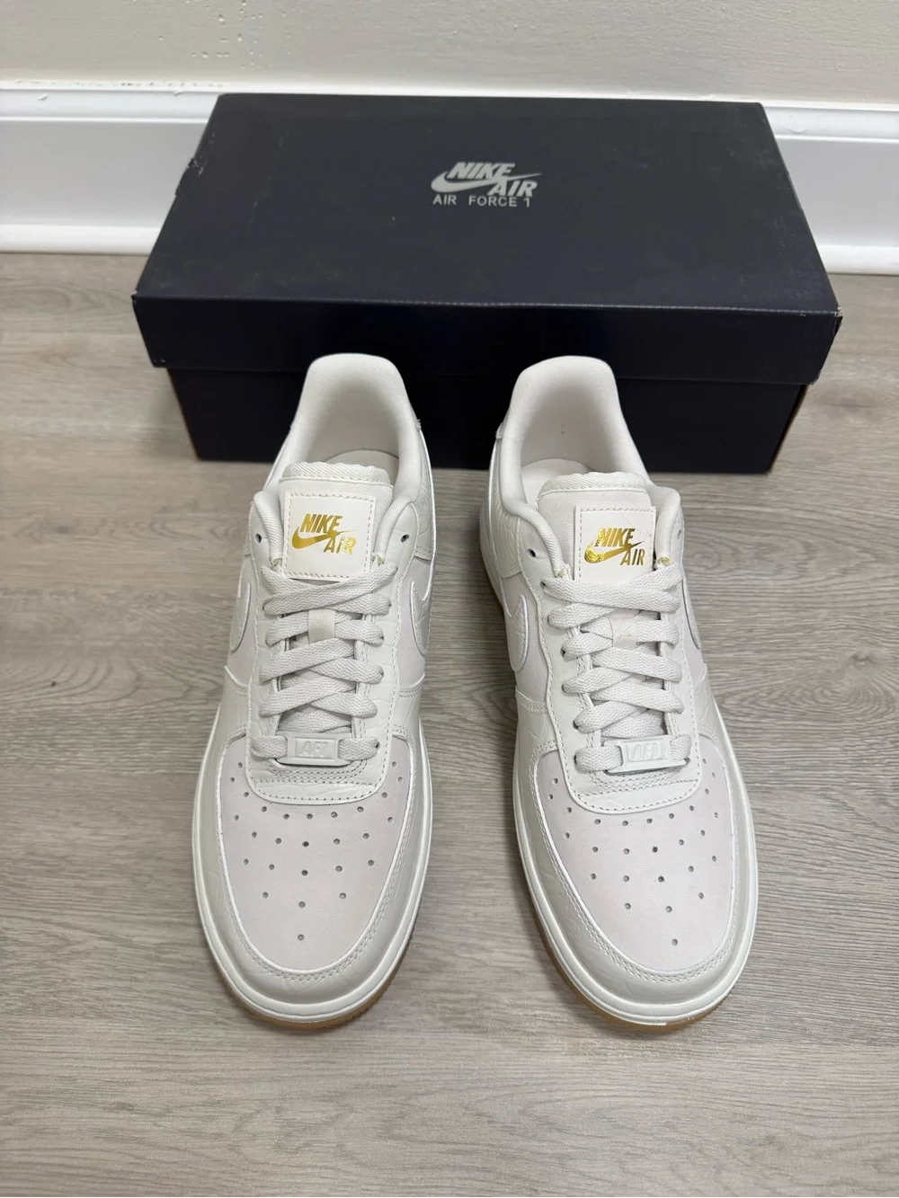 New Nike Air Force 1 